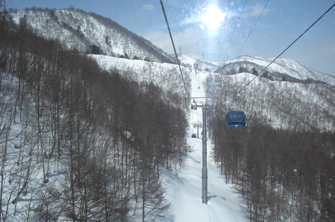 Naeba Mikuniso Hotel Kusatsu  Zewnętrze zdjęcie